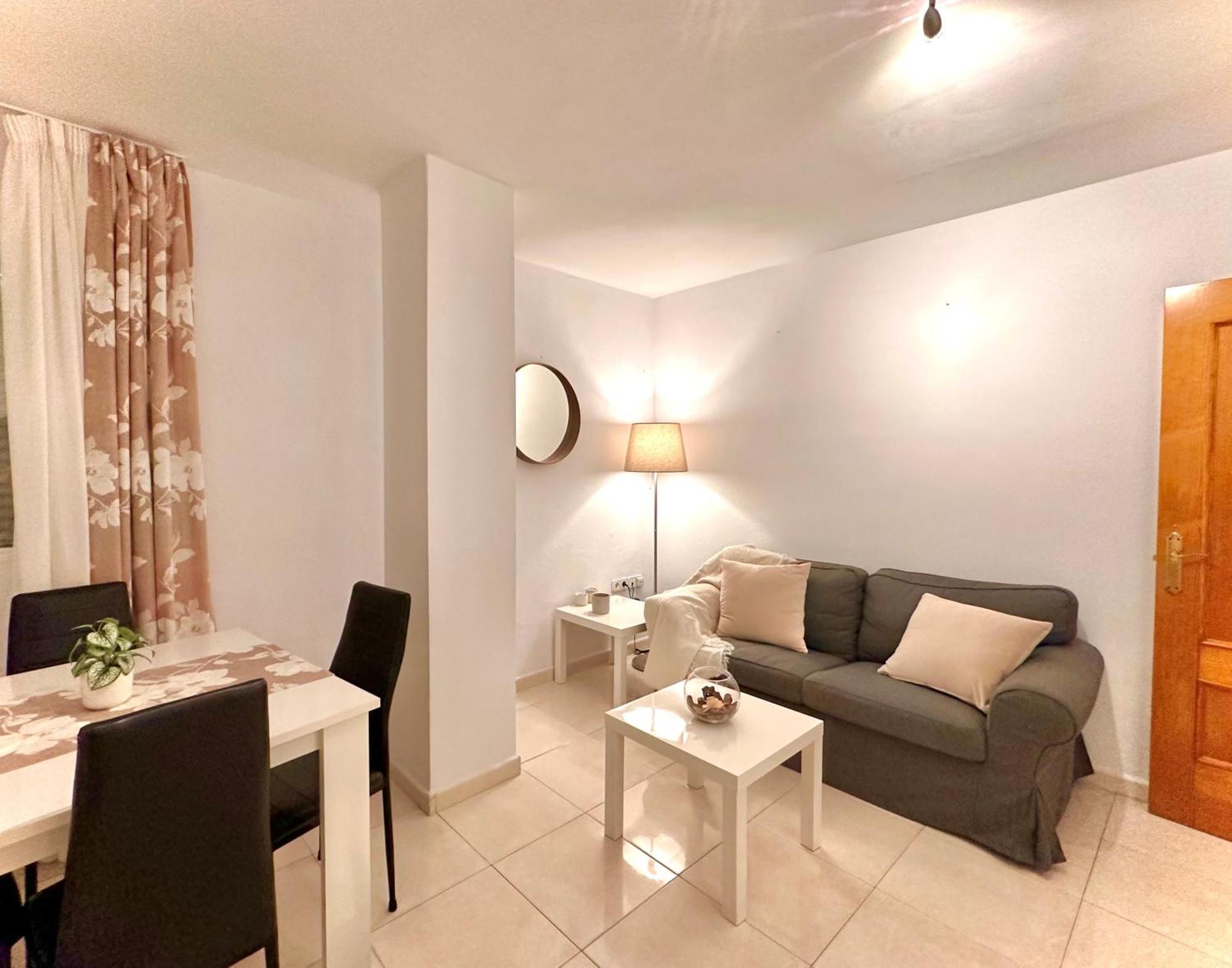 Apartamentos J&K Торемолинос Екстериор снимка