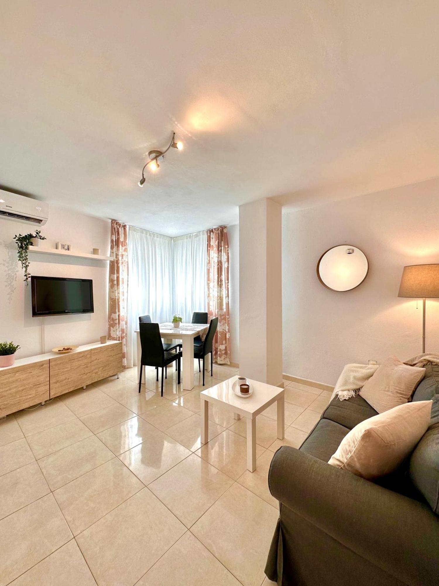 Apartamentos J&K Торемолинос Екстериор снимка